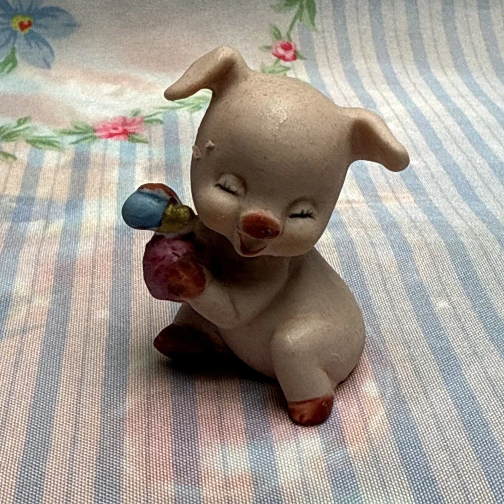 Vintage 1975 George Good Miniature 2 Inch Pig Figurine